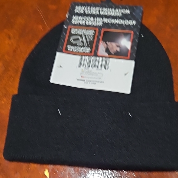Black LED Beanie - Picture 4 of 5